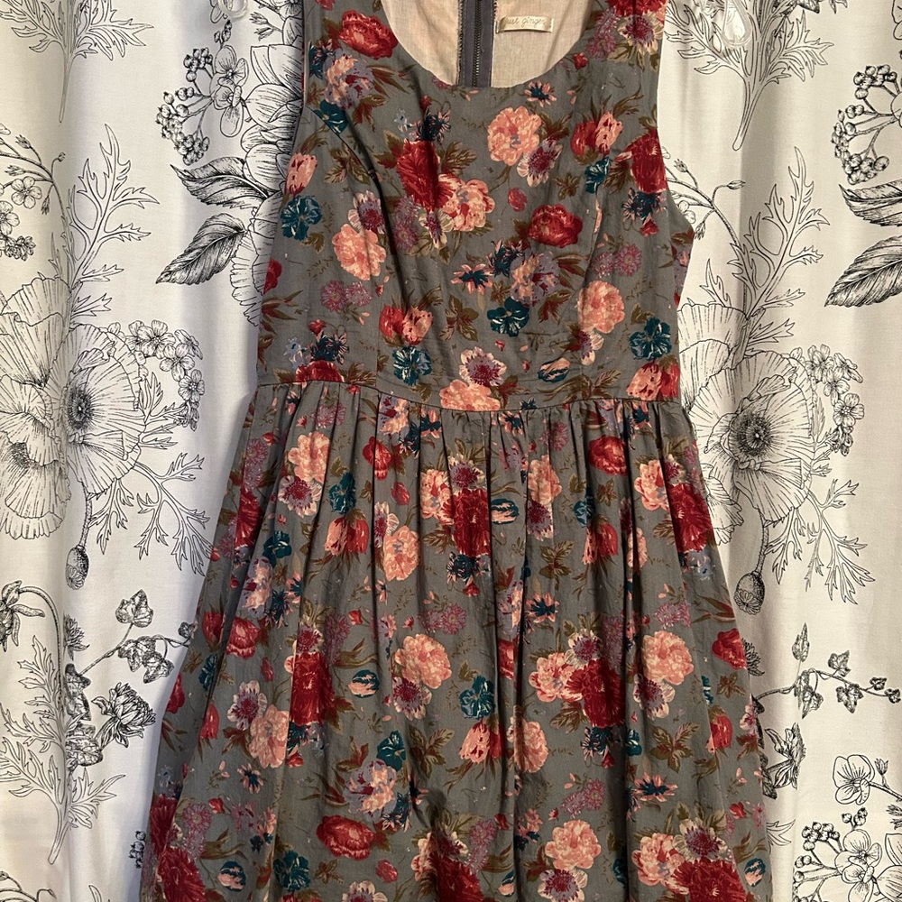 Just Ginger Gray and Red Floral Vintage Dress
